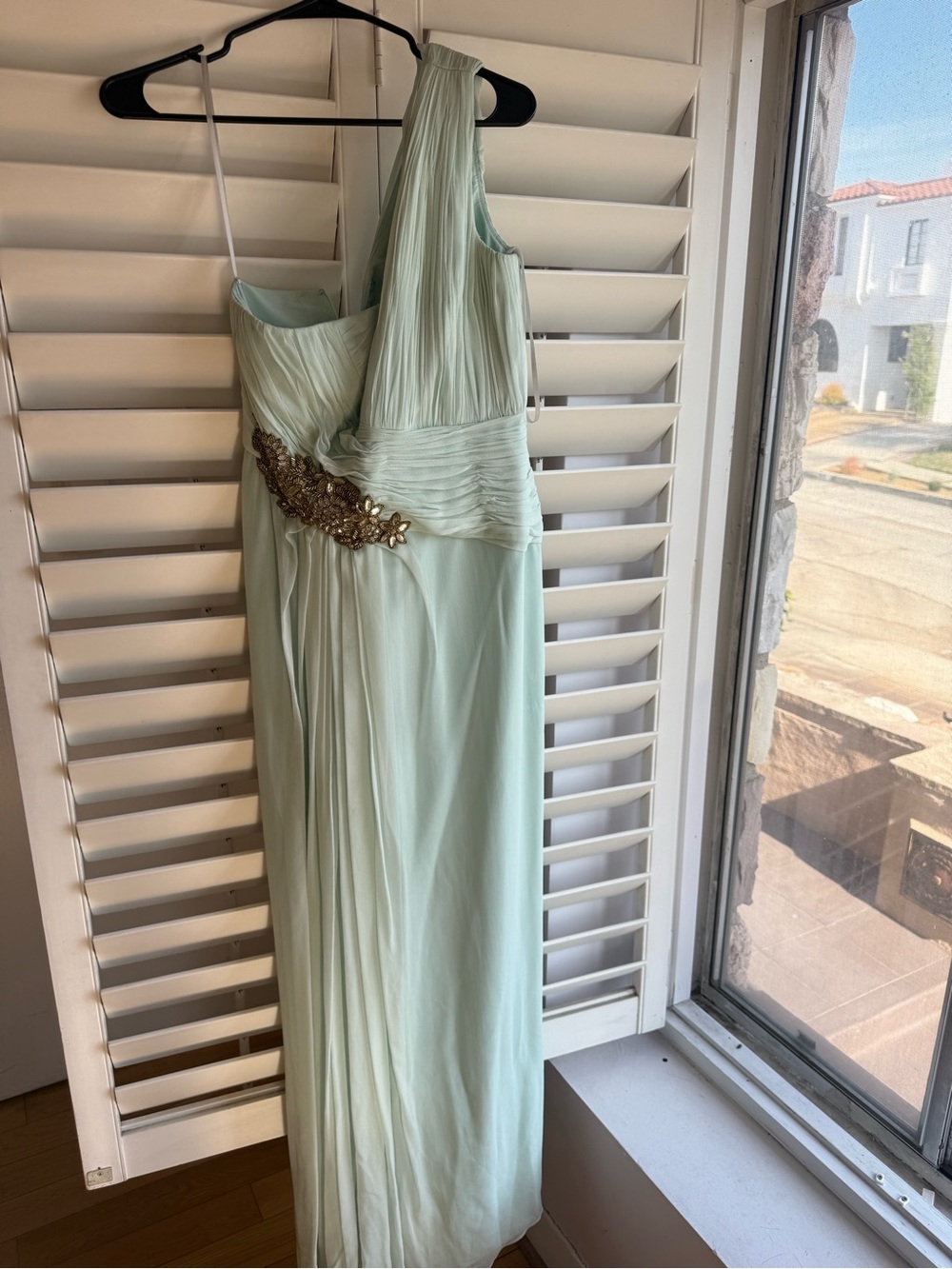 One-Shoulder Mint Green Evening Dress with Gold Embellishment sz 8